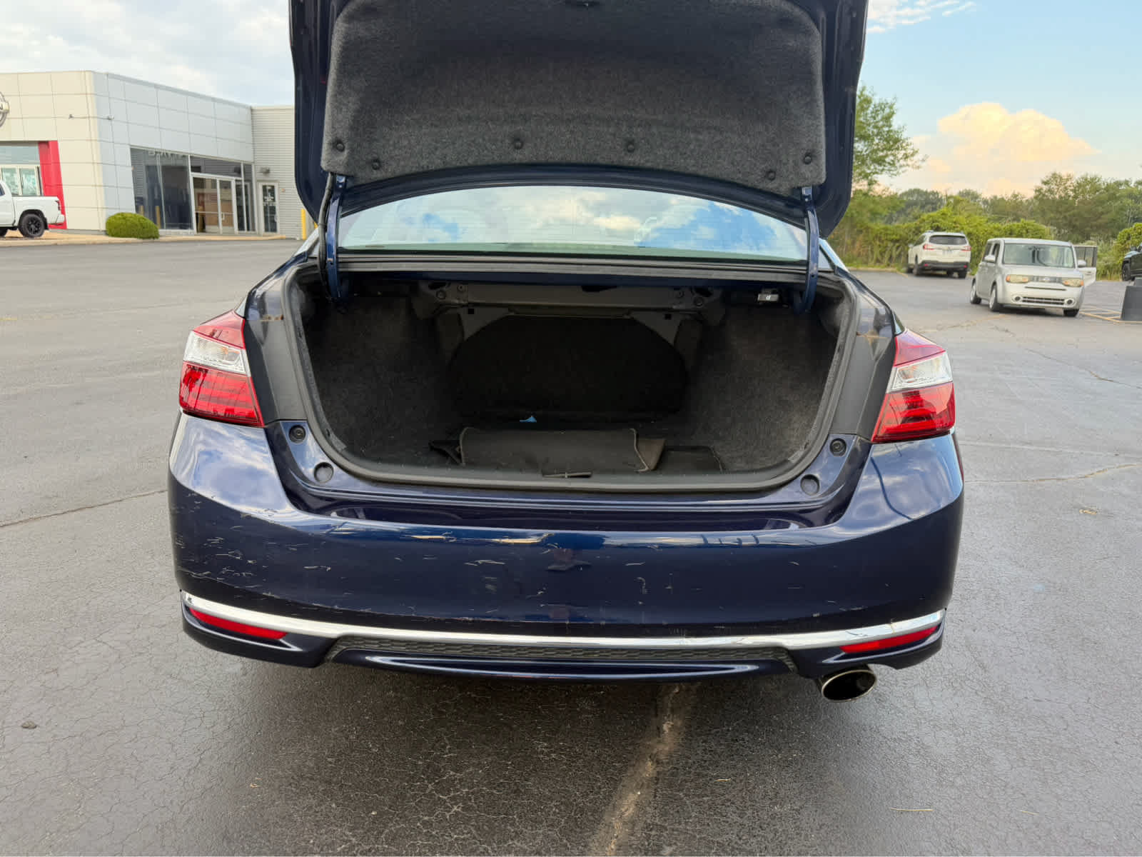 Used 2016 Honda Accord LX image 7