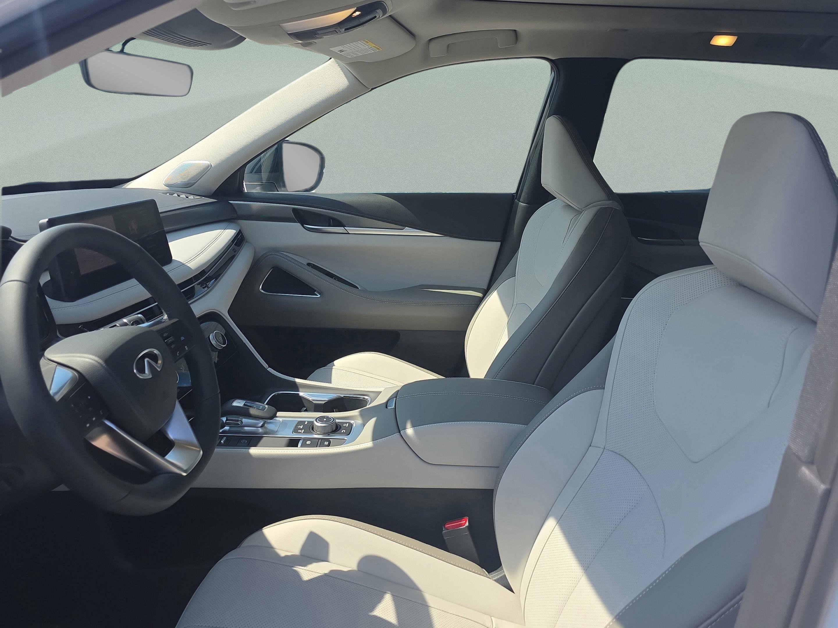 New 2026 INFINITI QX60 Luxe w/ Cargo Package image 18
