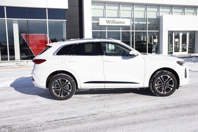 New 2025 Audi Q5 Premium image 2