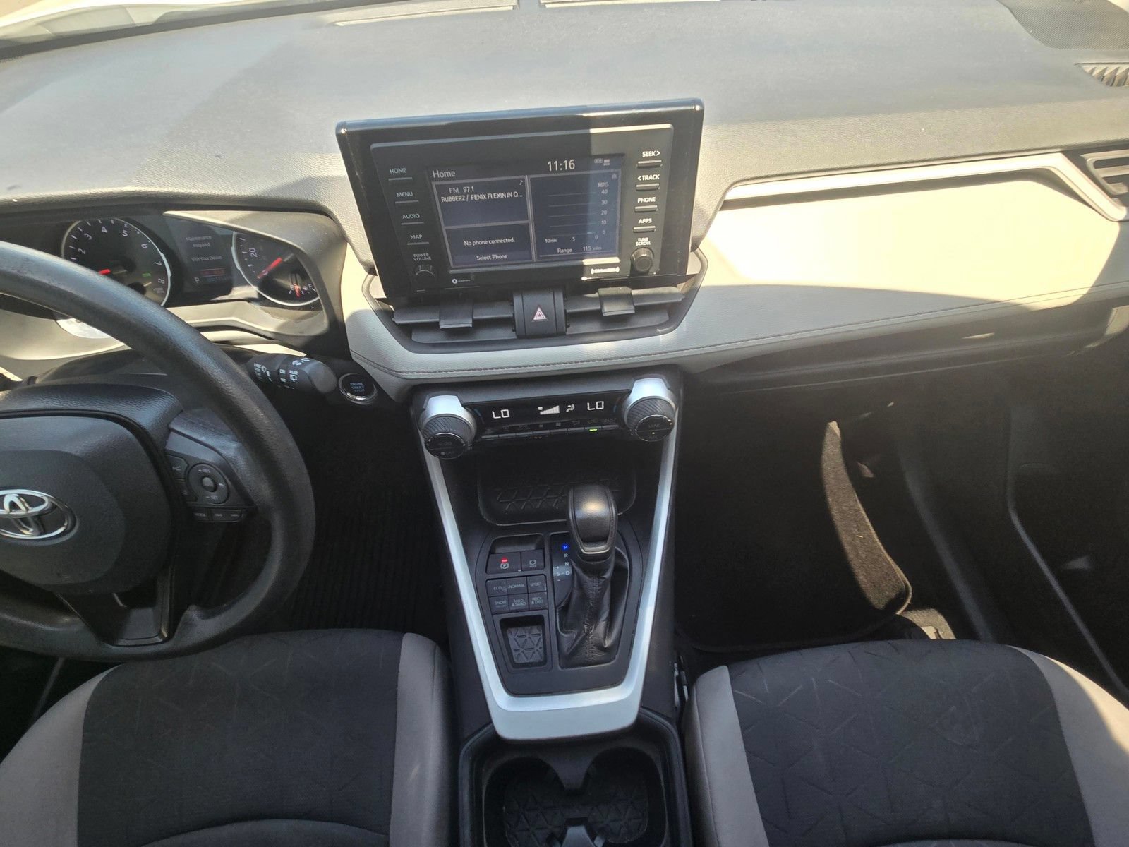Used 2021 Toyota RAV4 XLE AWD/4WD image 10