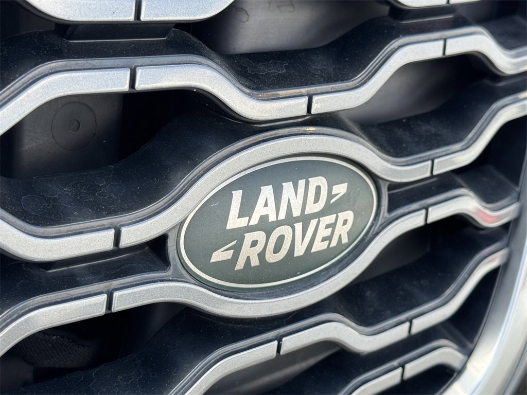 Used 2022 Land Rover Range Rover Velar R-Dynamic S image 19