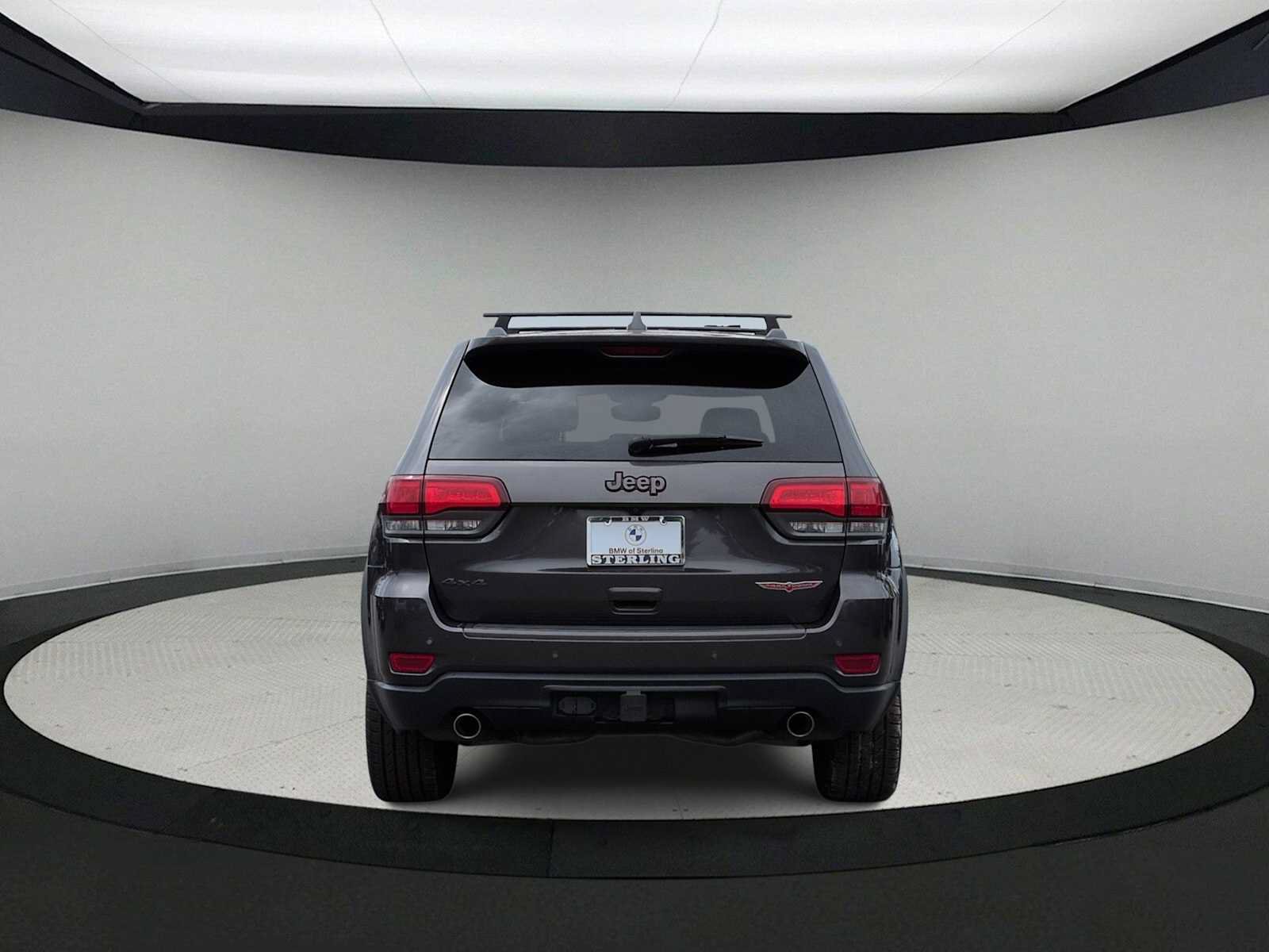 Used 2017 Jeep Grand Cherokee Trailhawk AWD/4WD image 7