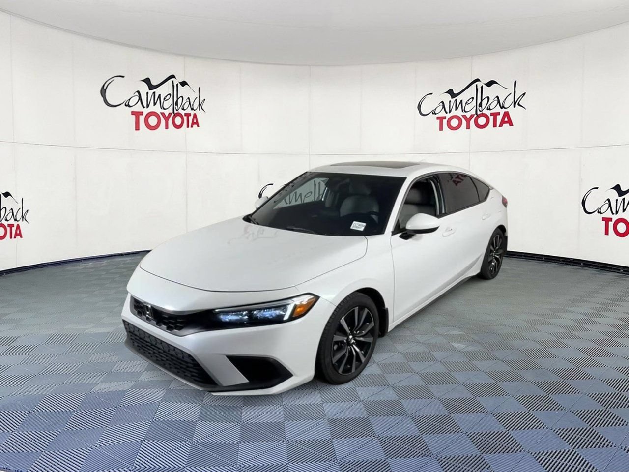 Used 2023 Honda Civic EX-L image 6