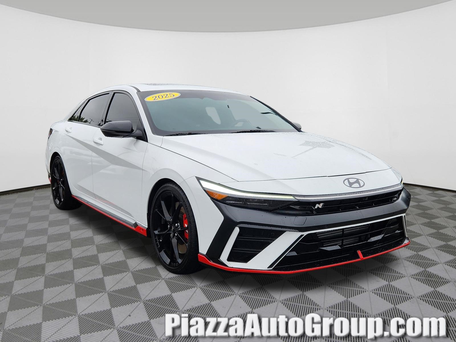 Used 2025 Hyundai Elantra N FWD image 1
