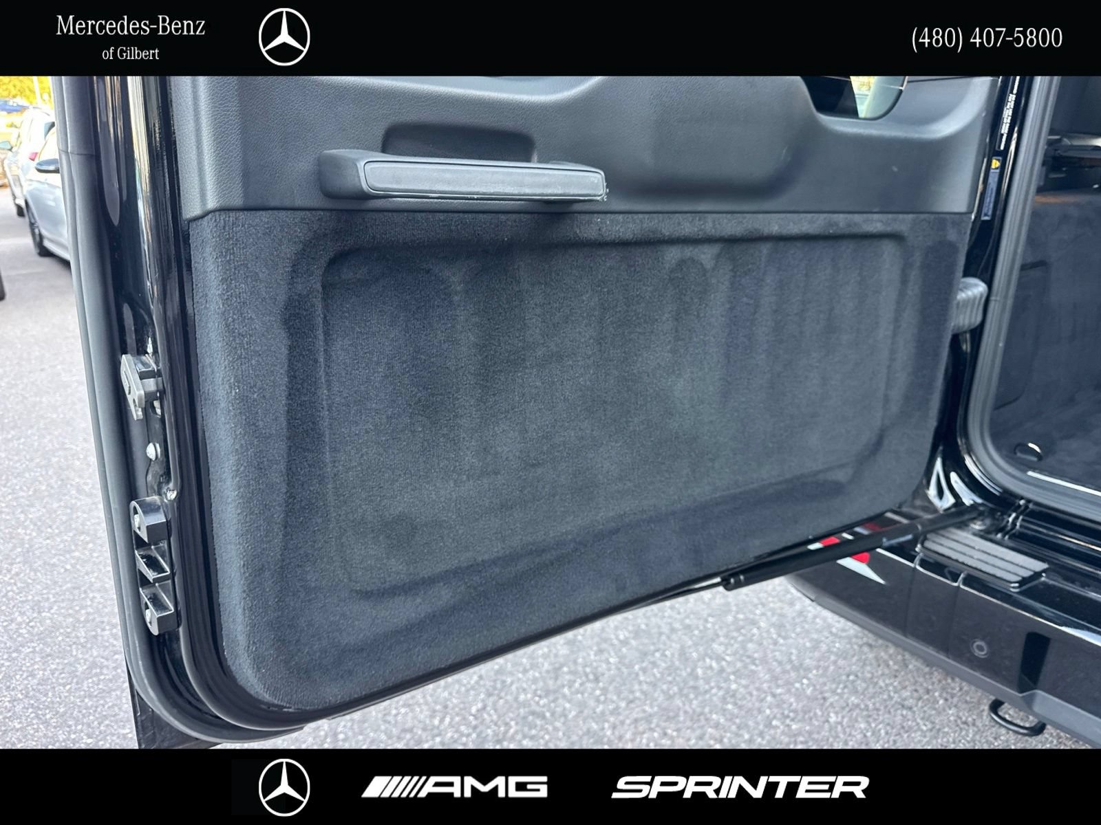 Used 2025 Mercedes-Benz G 550 image 8