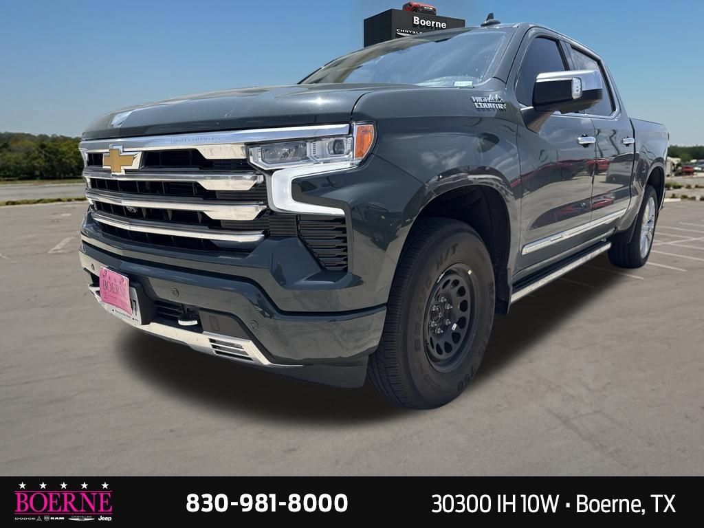 Used 2026 Chevrolet Silverado 1500 High Country AWD/4WD image 3