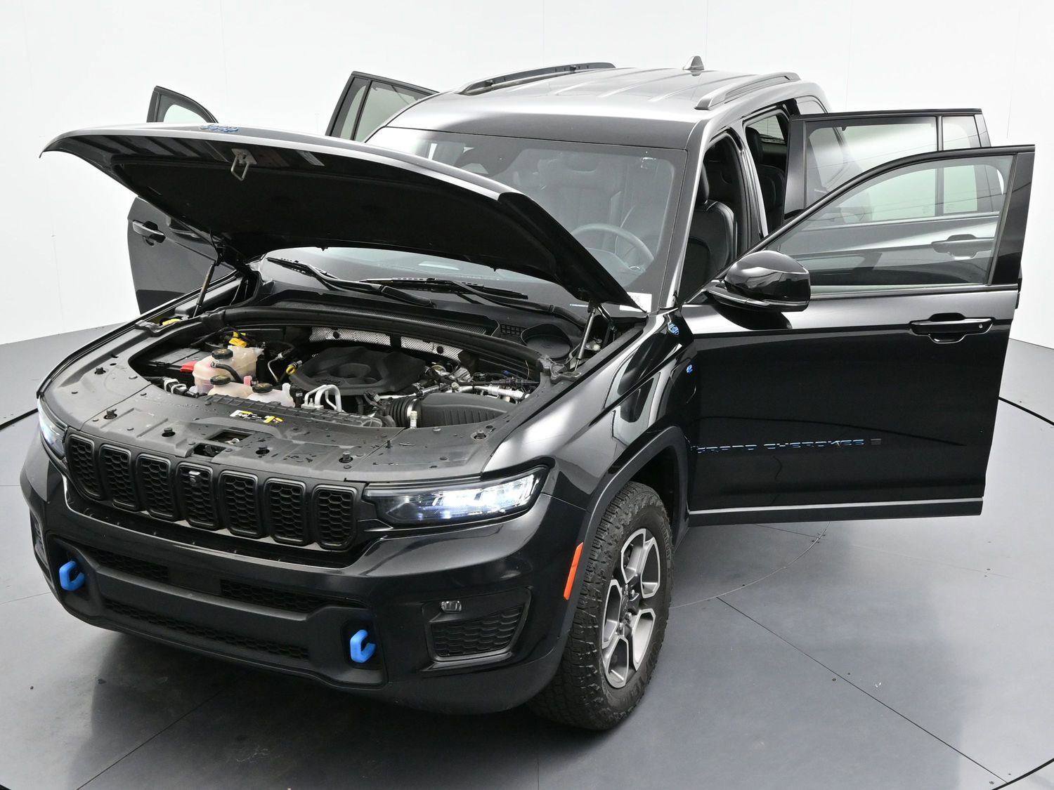 Used 2022 Jeep Grand Cherokee Trailhawk w/ Luxury Tech Group III AWD/4WD image 45