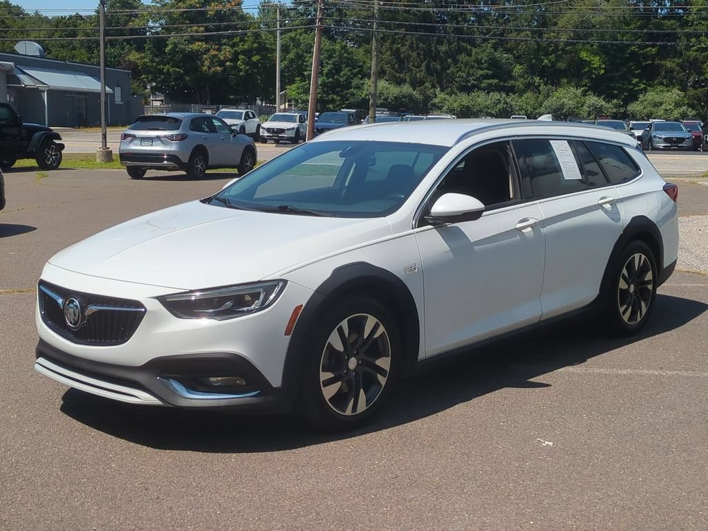Used 2018 Buick Regal Essence w/ Driver Confidence Package #1 AWD/4WD image 8