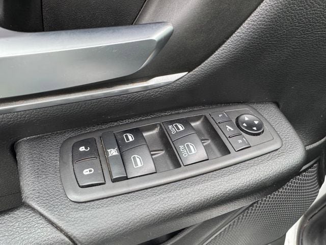Used 2021 RAM 1500 Big Horn AWD/4WD image 30