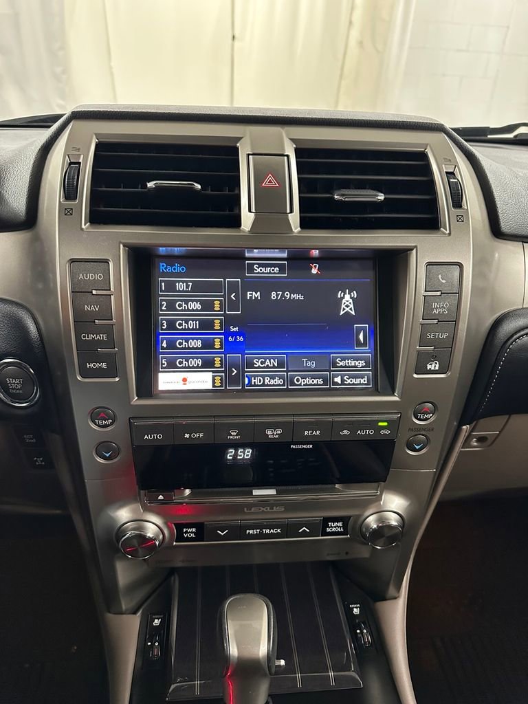 Used 2021 Lexus GX 460 Premium image 23