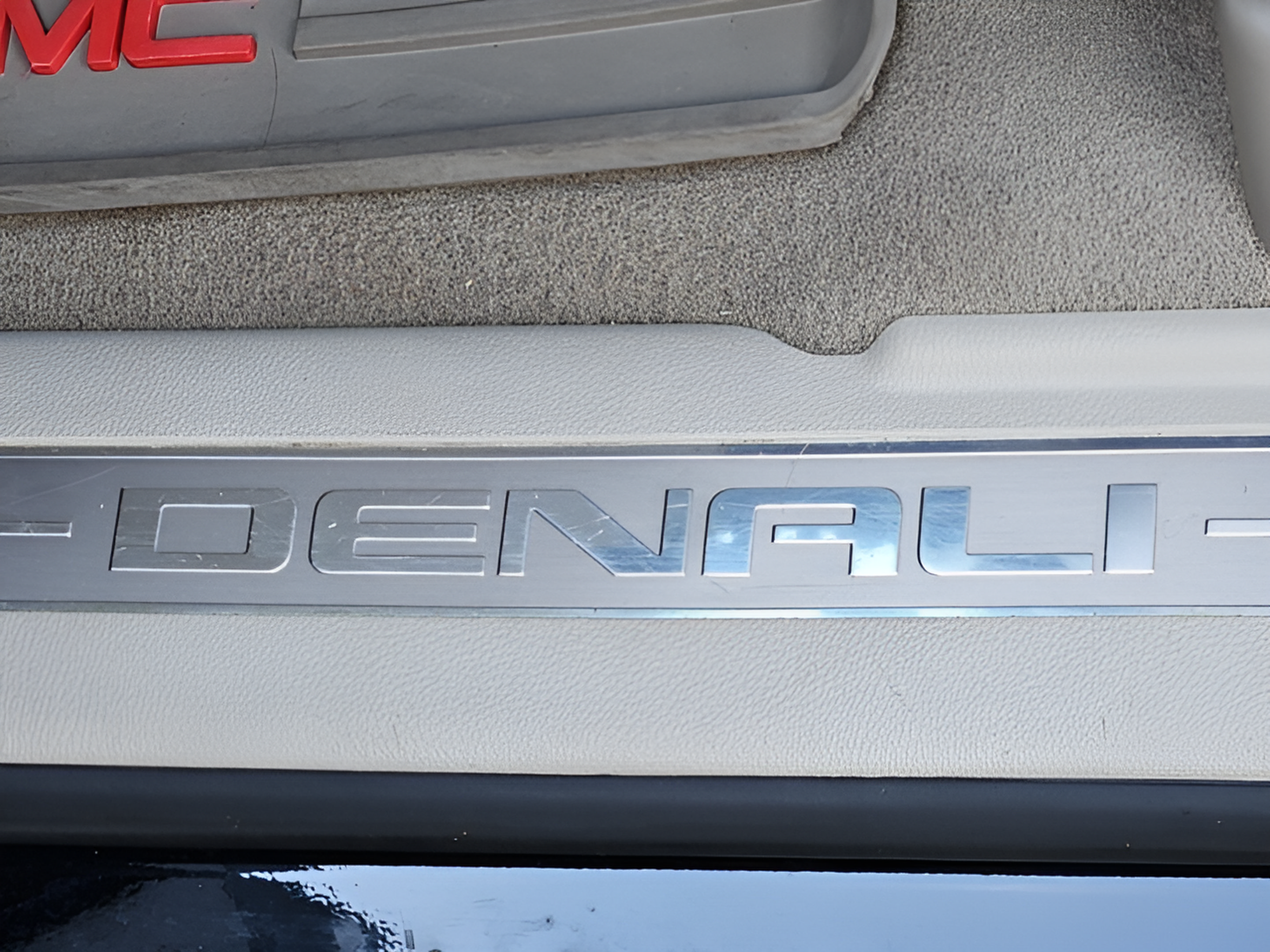 Used 2019 GMC Yukon Denali AWD/4WD image 30