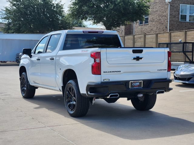 Used 2025 Chevrolet Silverado 1500 Custom Trail Boss w/ LPO, Dark Essentials Package AWD/4WD image 3