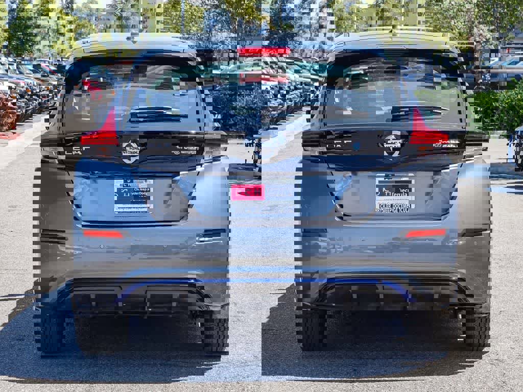 Used 2022 Nissan Leaf S FWD image 5