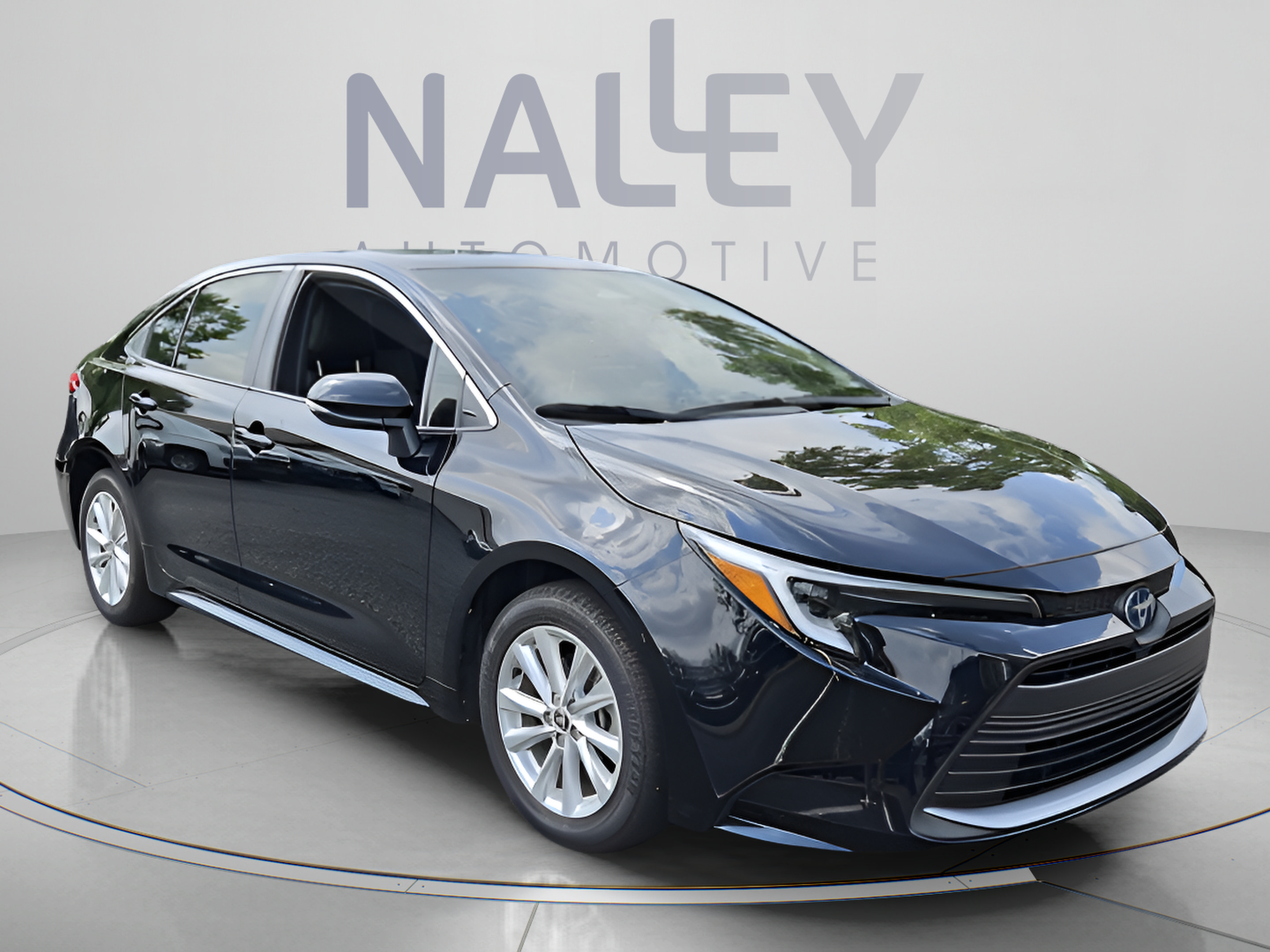 Certified 2023 Toyota Corolla XLE FWD image 7