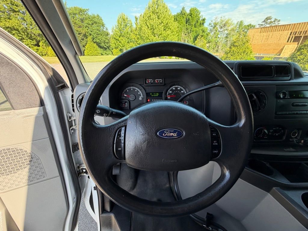 Used 2013 Ford E-150 and Econoline 150 w/ Commercial Cargo Van Pkg RWD image 18