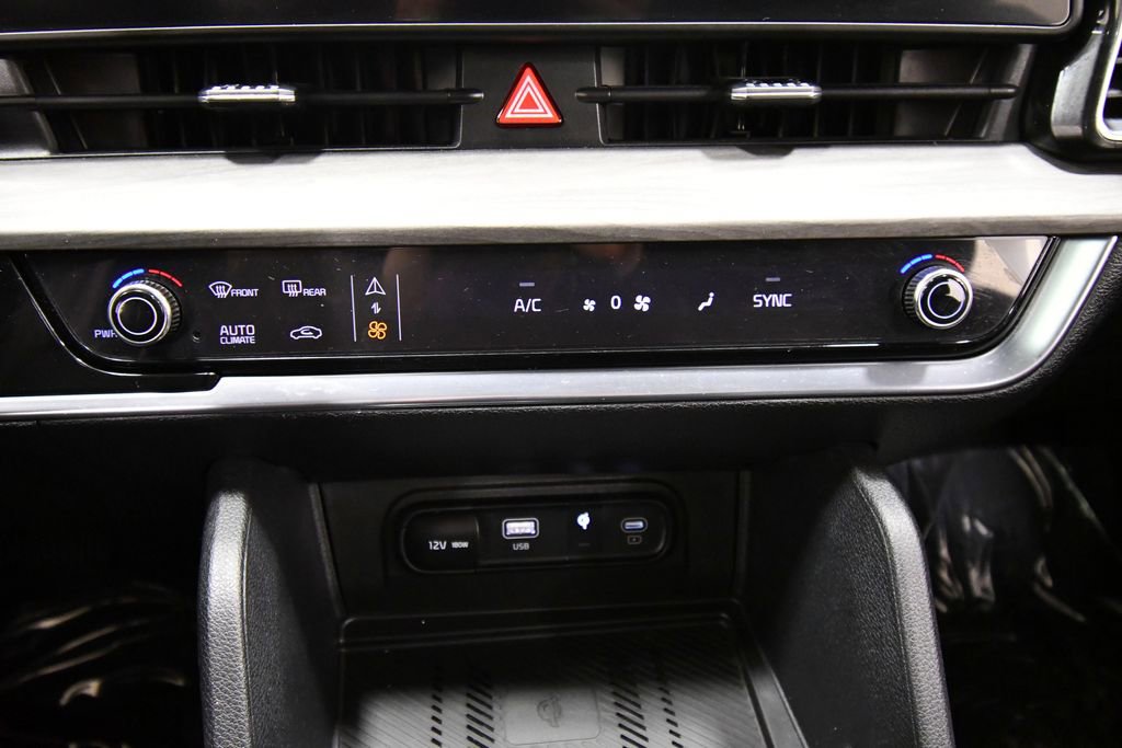 Certified 2024 Kia Sportage X-Line w/ X-Line Premium Package image 28