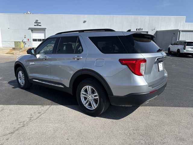 Used 2023 Ford Explorer XLT w/ Equipment Group 202A image 2