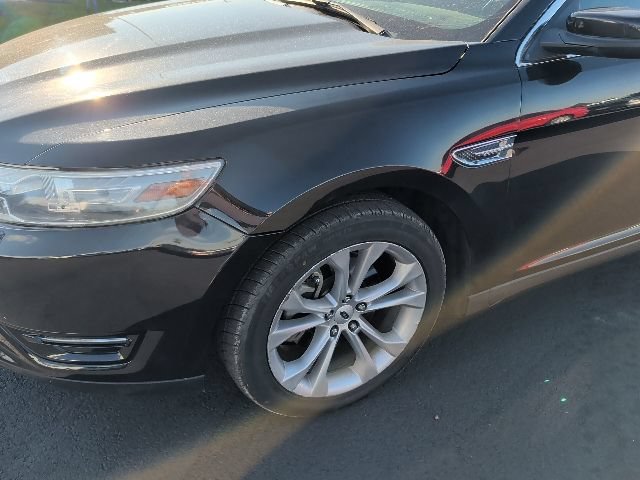Used 2013 Ford Taurus SEL FWD image 23