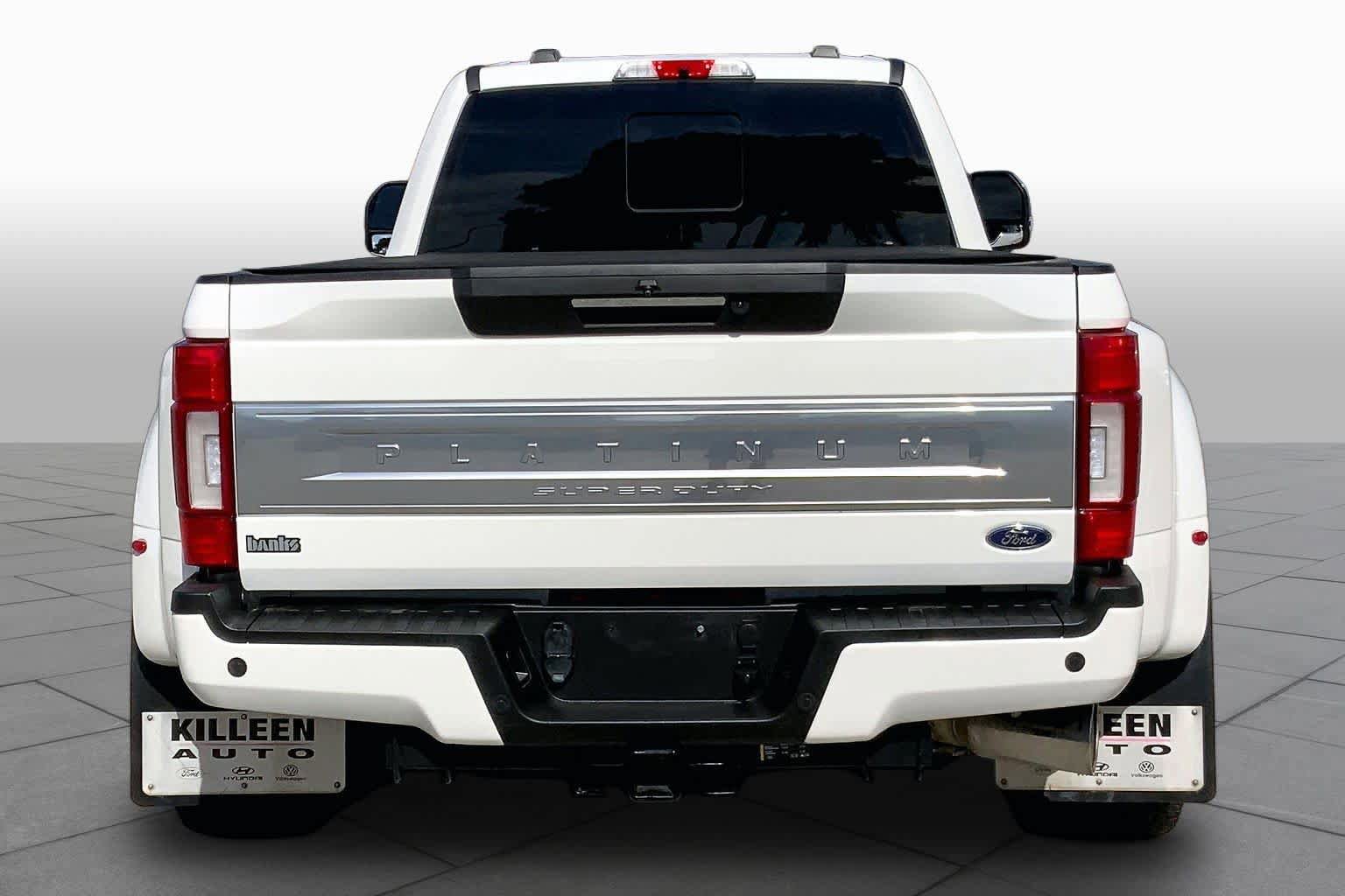Used 2022 Ford F350 Platinum w/ FX4 Off-Road Package AWD/4WD image 5
