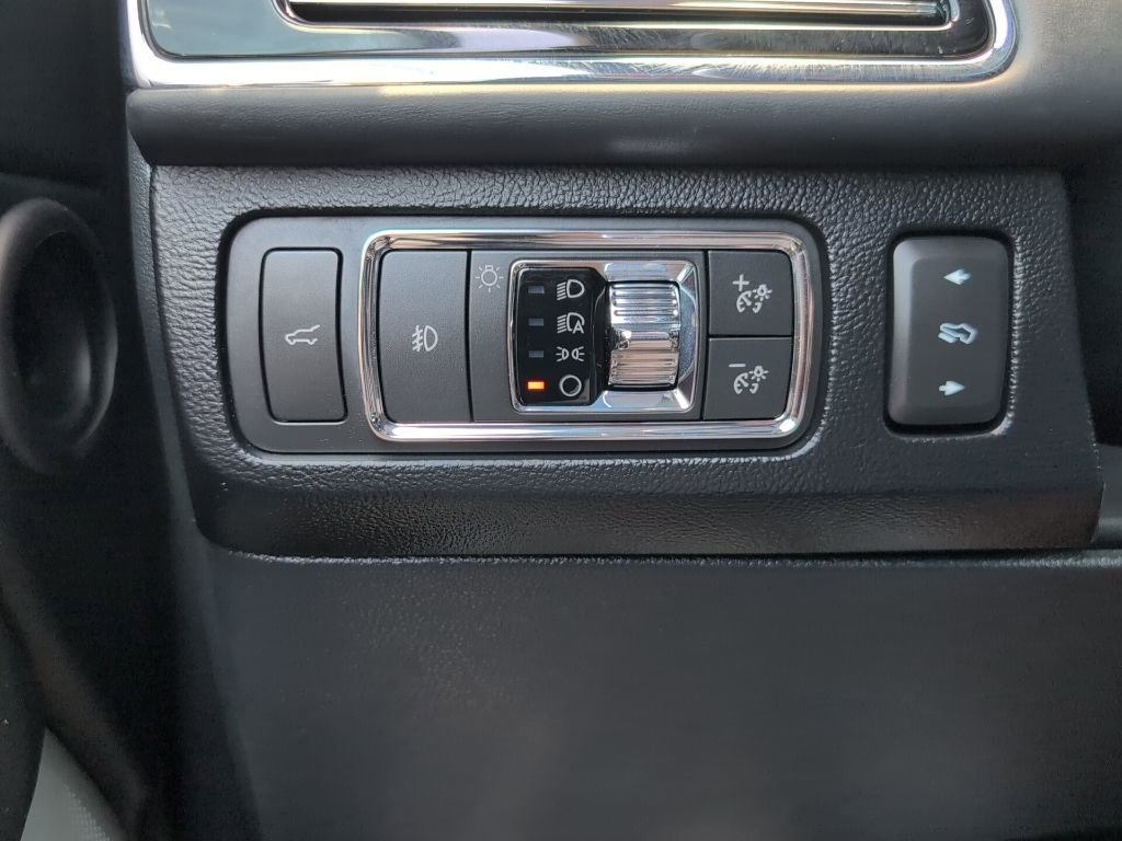 Used 2022 Lincoln Navigator L Black Label AWD/4WD image 27