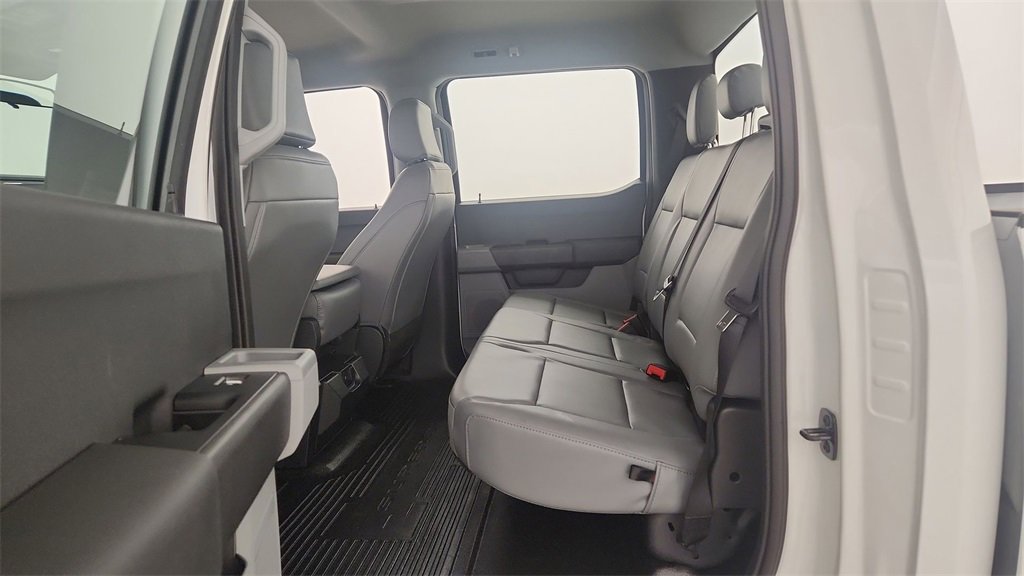 New 2025 Ford F350 XL w/ XL Chrome Package image 25