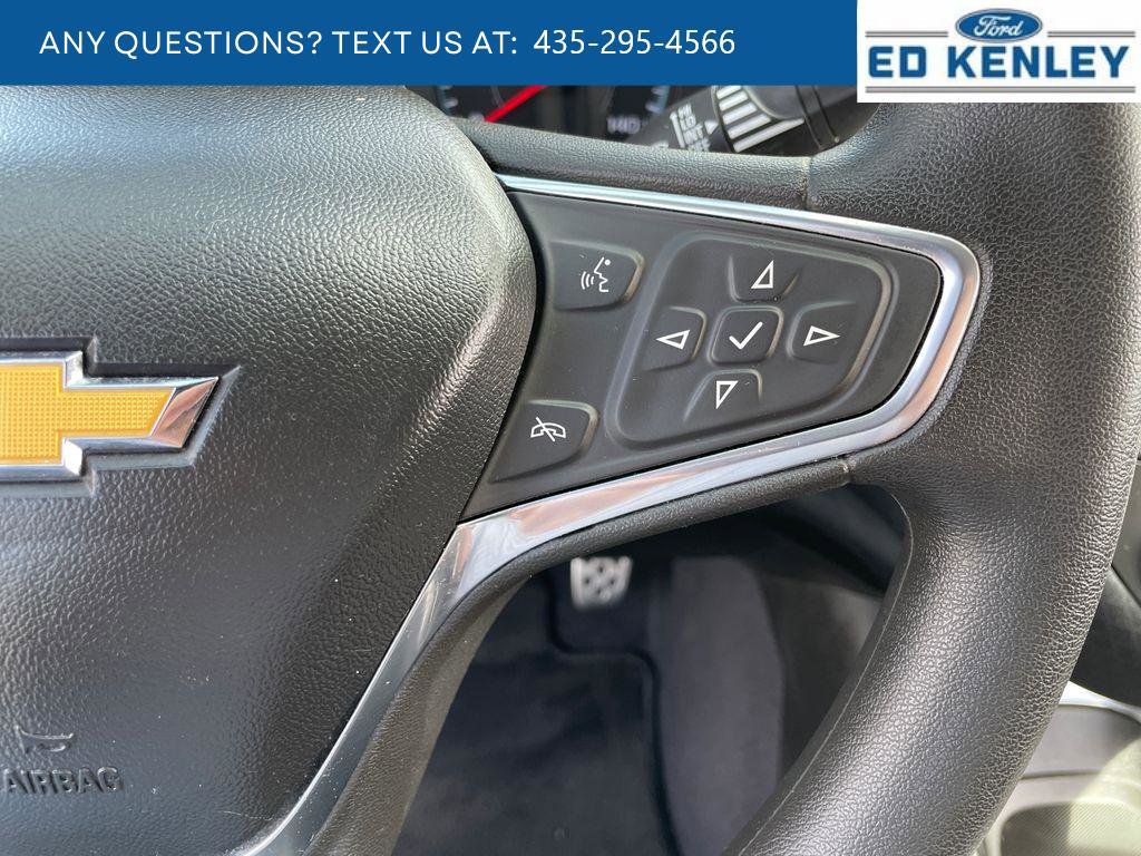 Used 2017 Chevrolet Malibu LT FWD image 16