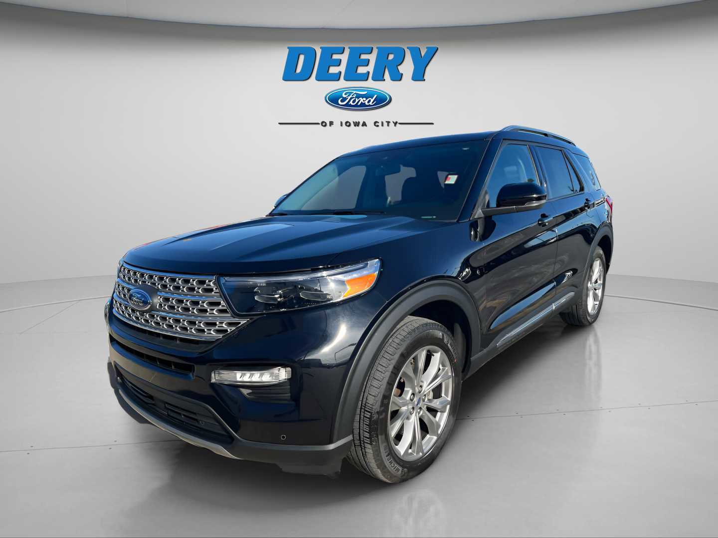 Used 2023 Ford Explorer Limited w/ Limited Technology Package image 4