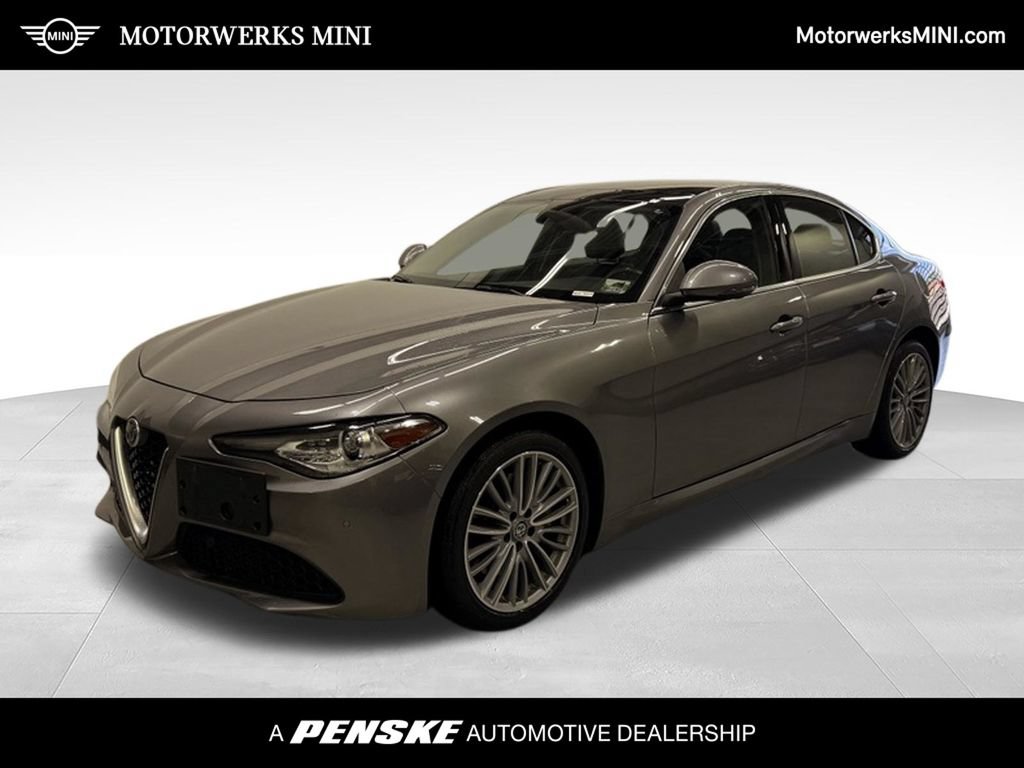 Used 2019 Alfa Romeo Giulia Ti w/ Quick Order Package 22X Lusso AWD/4WD video 1