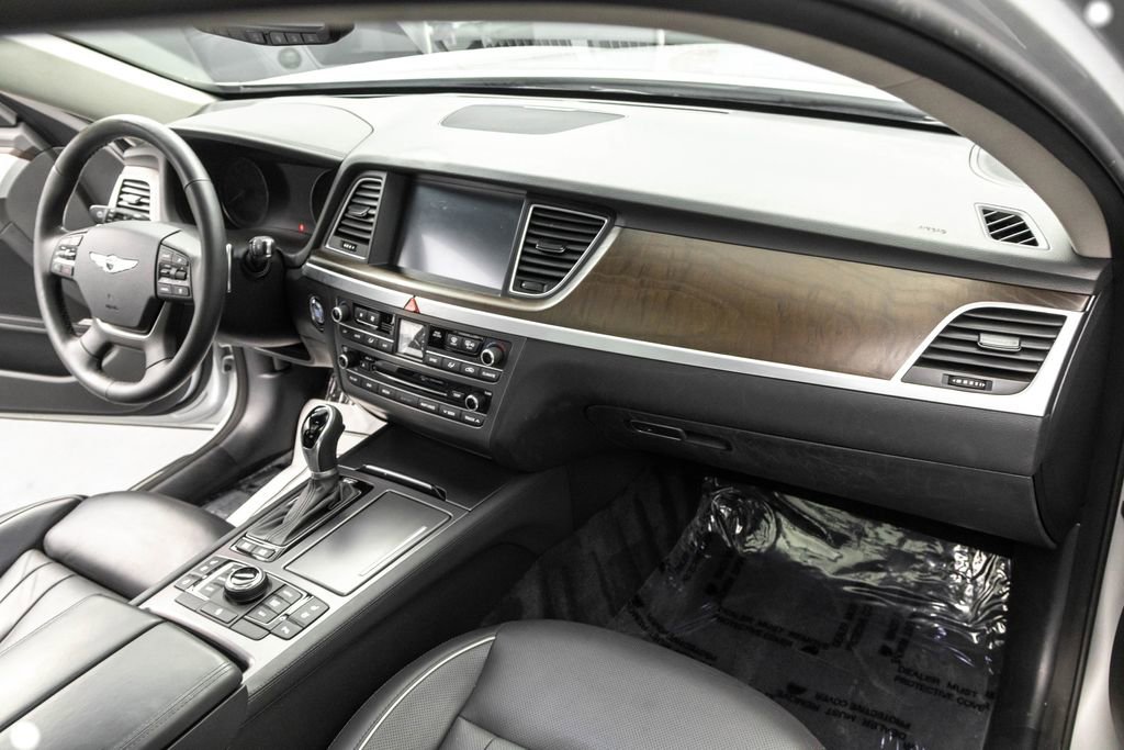 Used 2017 Genesis G80 3.8 w/ Option Group 03 image 39