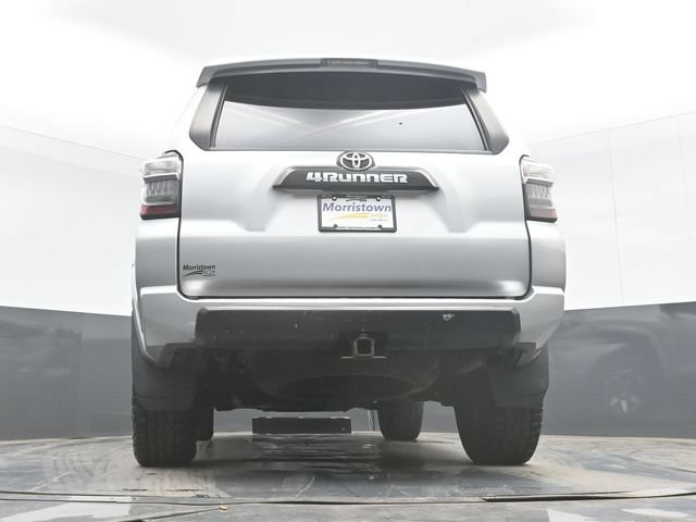 Used 2021 Toyota 4Runner TRD Off-Road AWD/4WD image 45