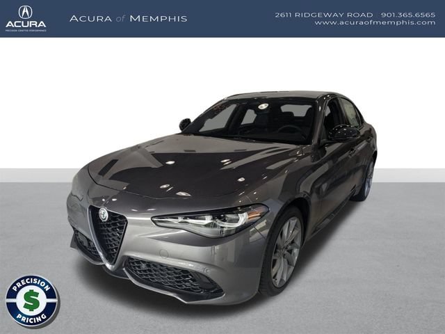 Used 2025 Alfa Romeo Giulia AWD w/ Driving Assist Package