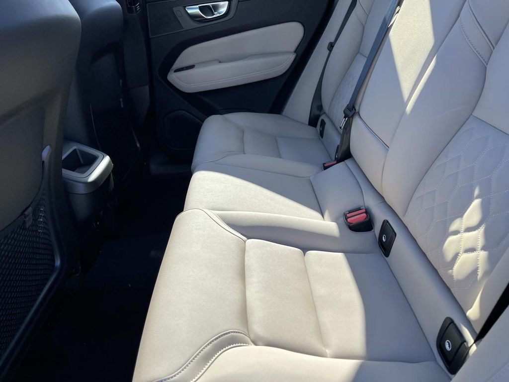 New 2026 Volvo XC60 B5 Plus w/ Climate Package image 19