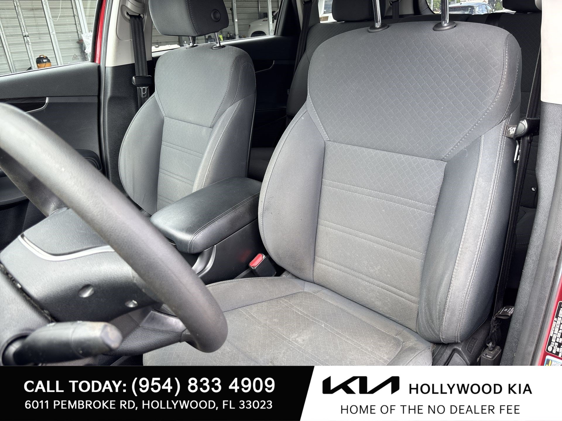 Used 2019 Kia Sorento FWD image 13