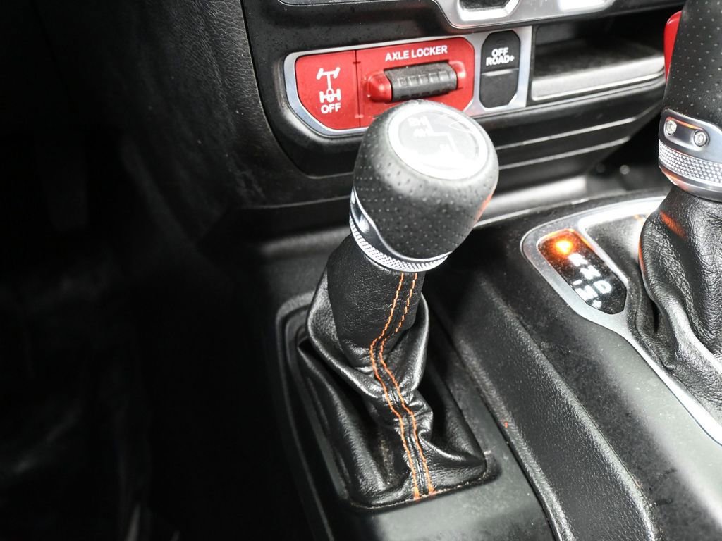 Used 2022 Jeep Gladiator Mojave w/ LED Lighting Group image 28