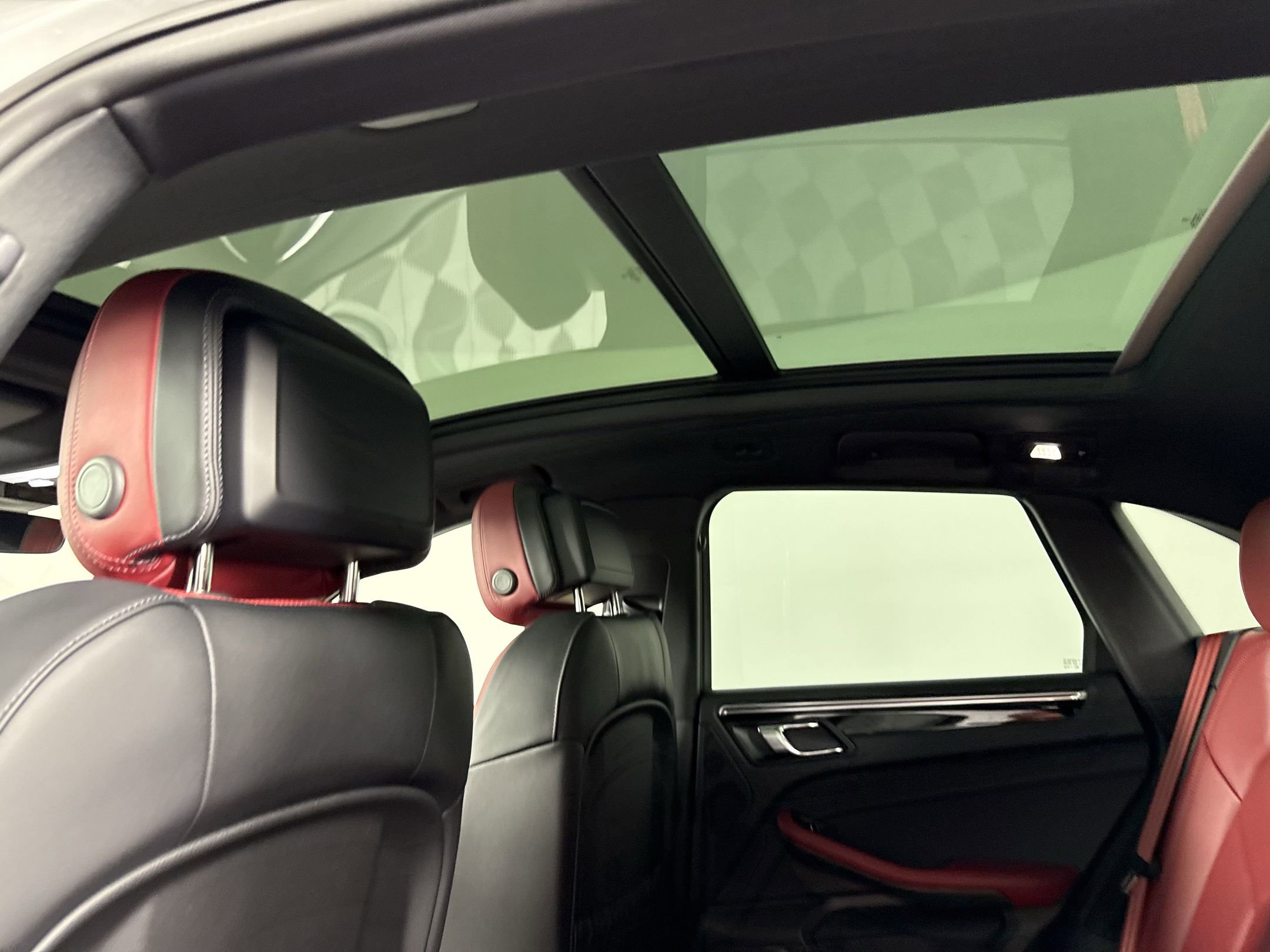 New 2025 Porsche Macan image 16