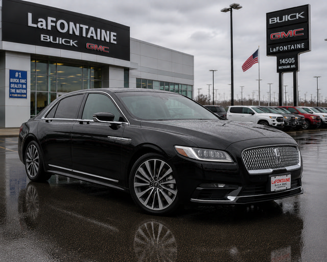Used 2018 Lincoln Continental Reserve w/ Luxury Package AWD/4WD image 3