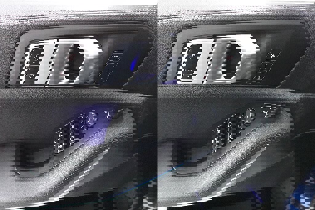 Used 2022 BMW X5 xDrive40i w/ Climate Comfort Package image 9