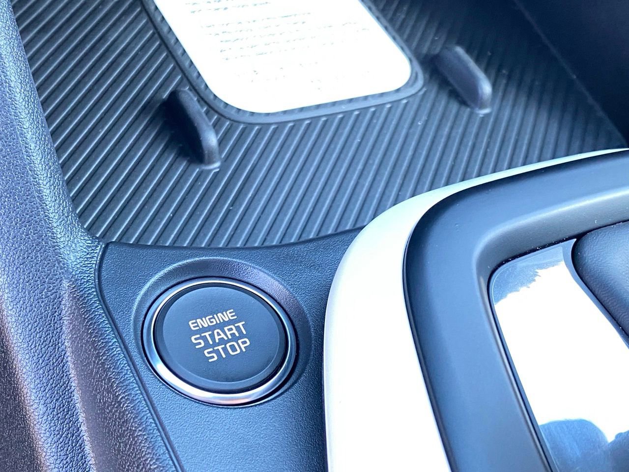 New 2025 Kia K4 GT-Line image 17