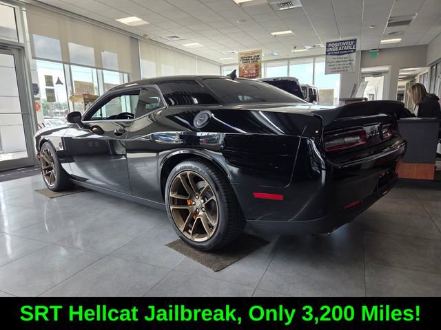 Used 2023 Dodge Challenger SRT Hellcat RWD image 4