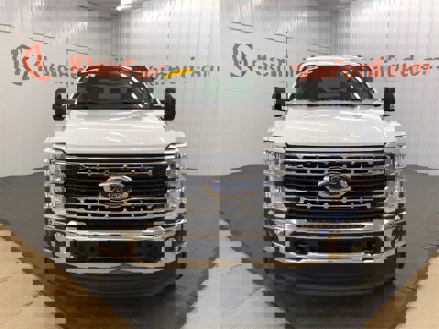 New 2025 Ford F550 4x4 Crew Cab image 2