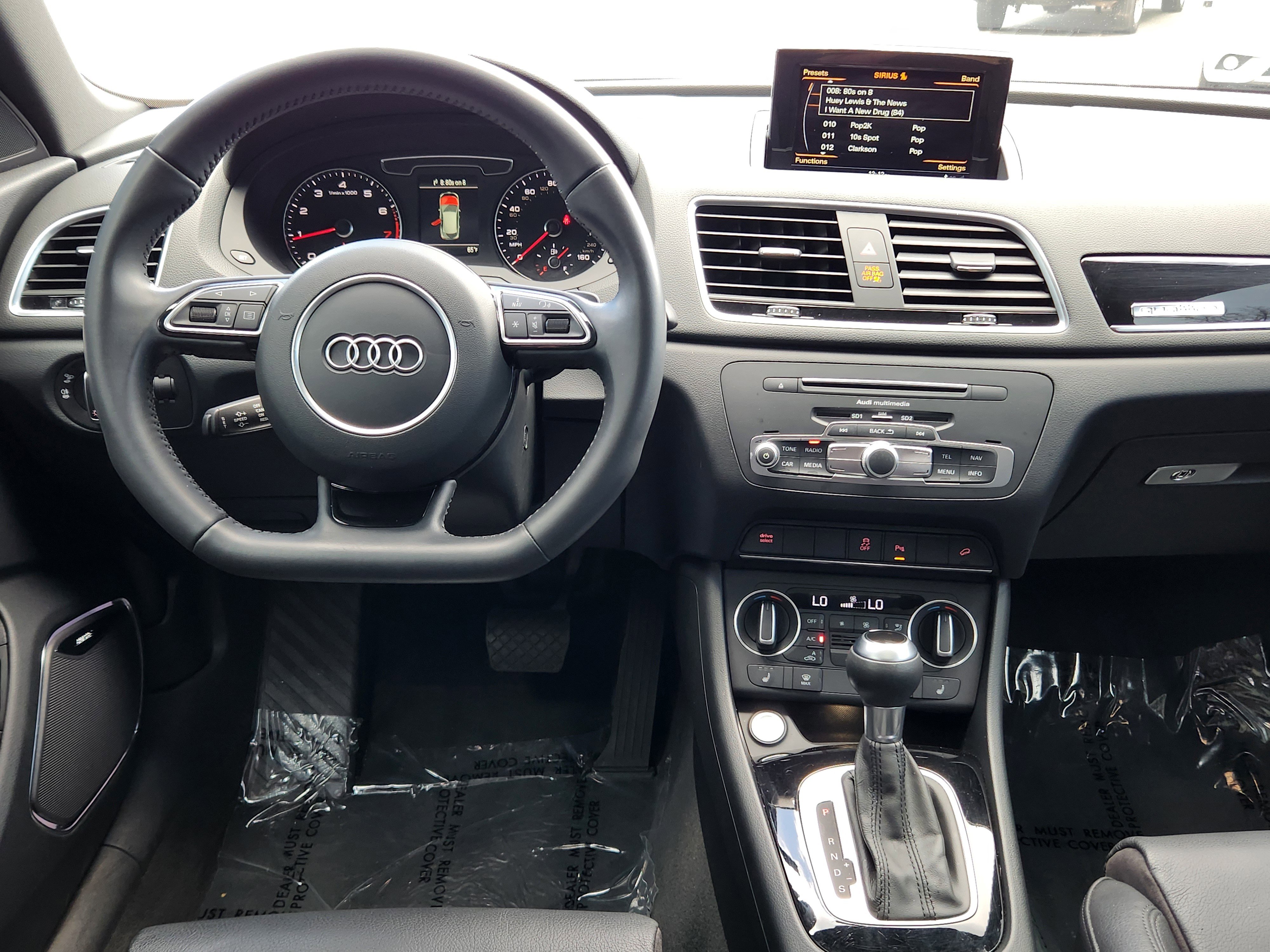 Used 2018 Audi Q3 2.0T Premium Plus w/ S Line Competition Package image 17