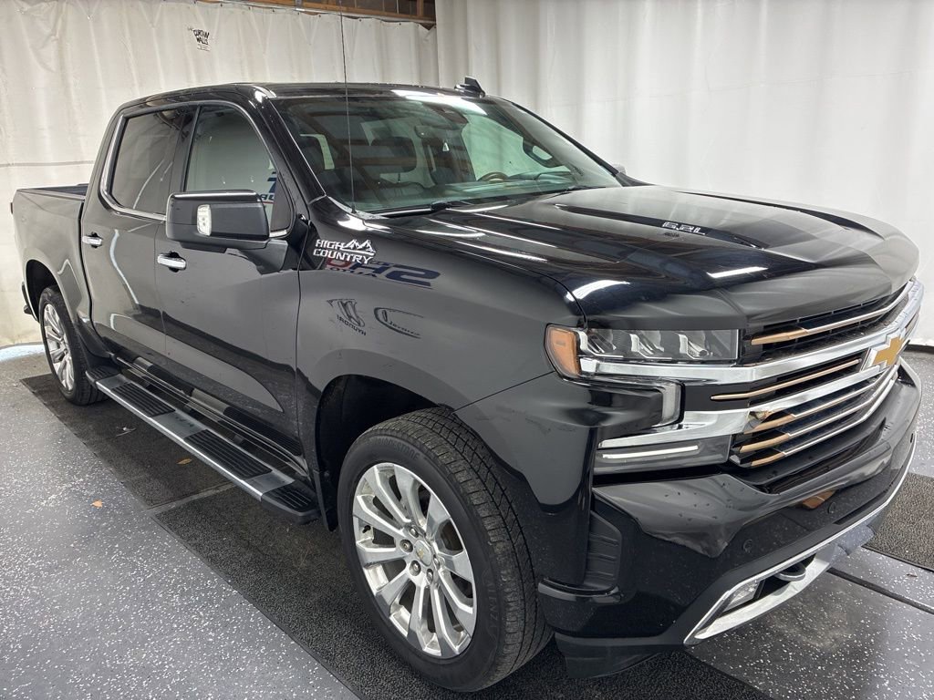 Used 2021 Chevrolet Silverado 1500 High Country w/ Technology Package image 3