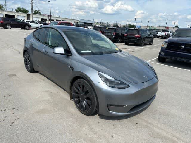 Used 2024 Tesla Model Y Performance AWD/4WD image 23