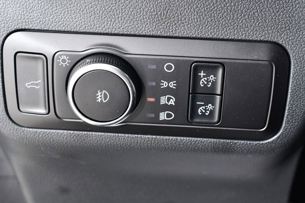 Used 2025 Ford Escape Platinum w/ Premium Technology Package image 30