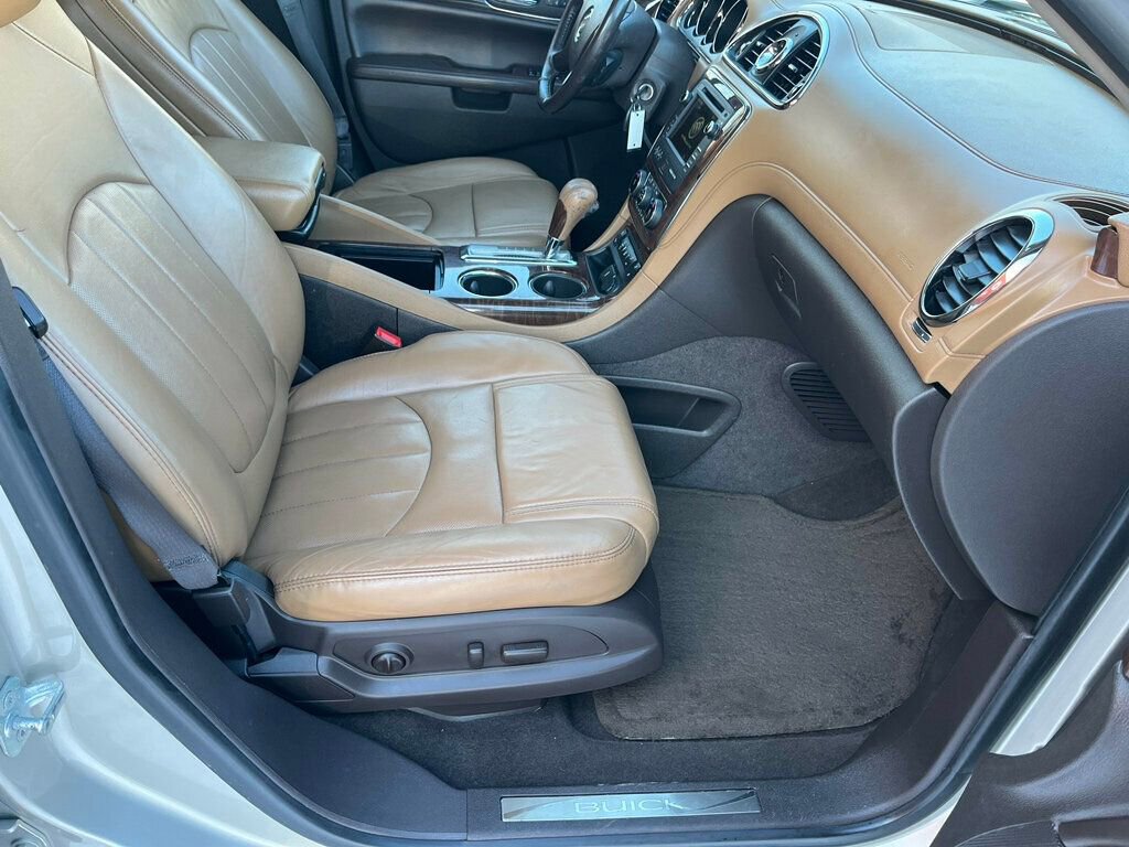 Used 2017 Buick Enclave Leather FWD image 11