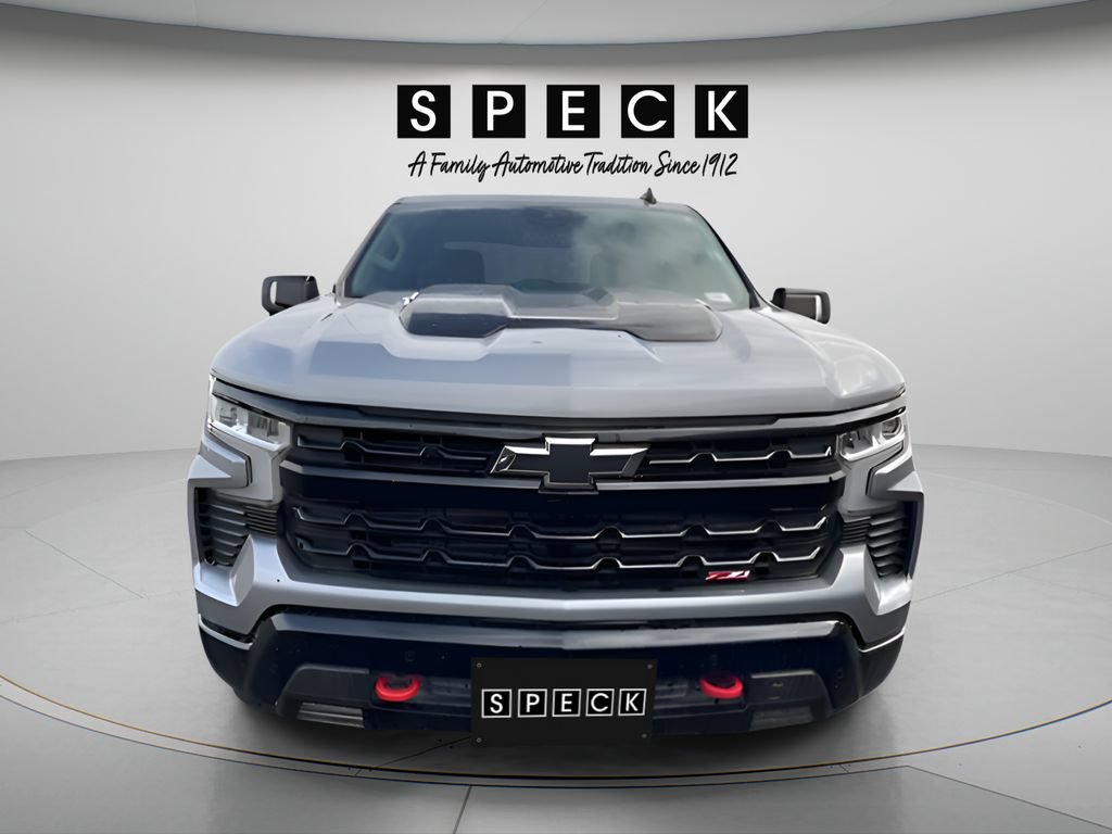 Used 2024 Chevrolet Silverado 1500 LT Trail Boss w/ Convenience Package II AWD/4WD image 5