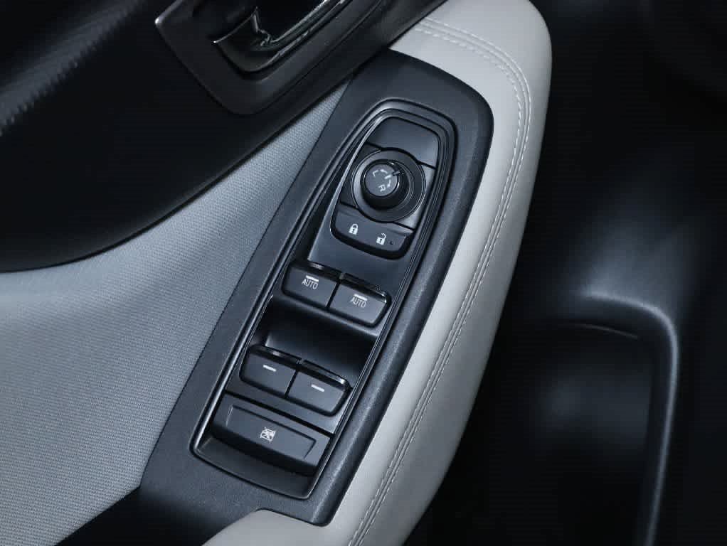 Certified 2021 Subaru Forester Premium AWD/4WD image 17