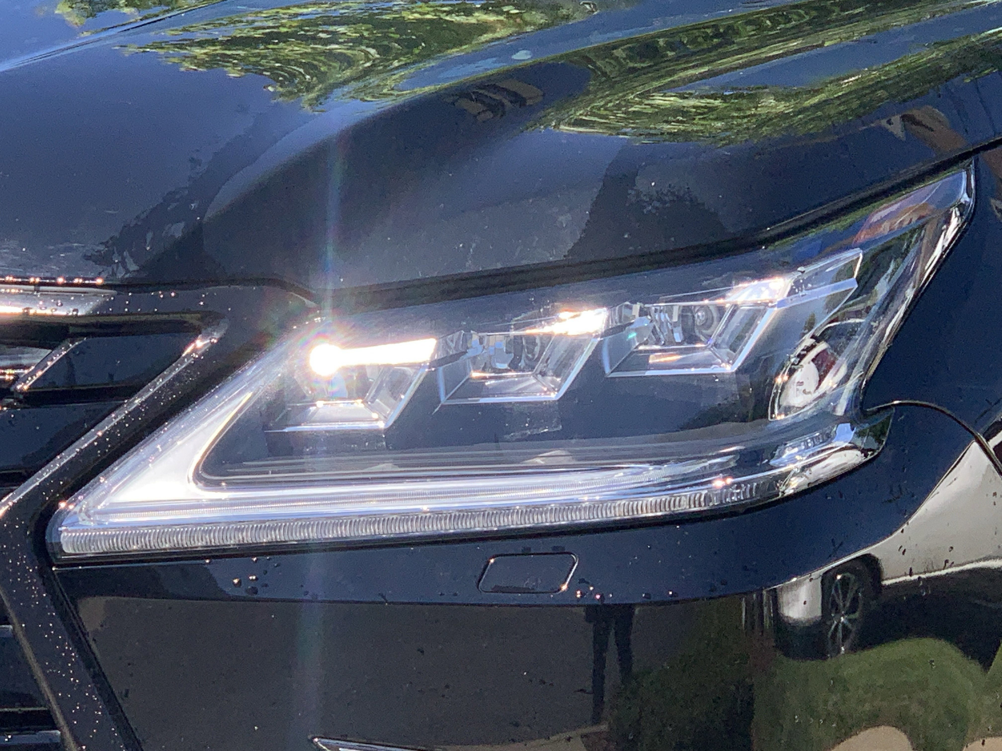 Used 2018 Lexus LX 570 4WD w/ Luxury Package image 6