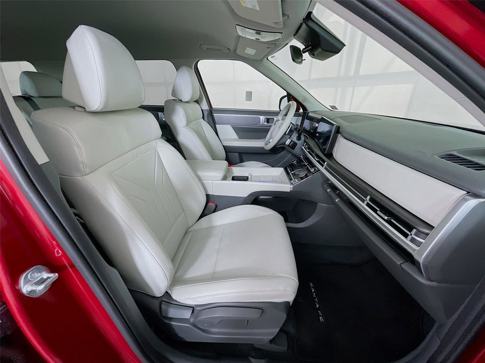 Certified 2025 Hyundai Santa Fe SEL FWD image 31