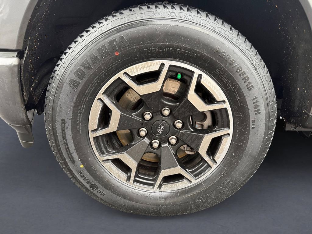 Used 2023 Ford F150 Lightning XLT image 9